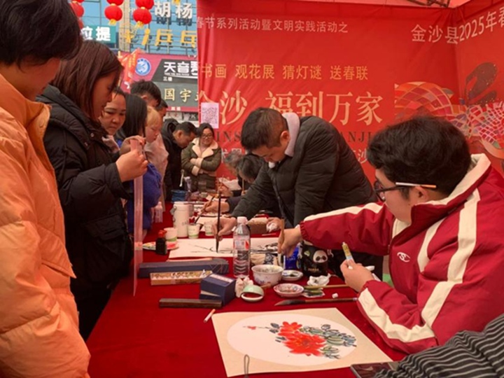 現場創作。