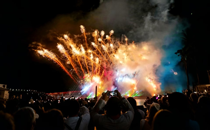 市民游客共享視覺盛宴。余杭帆攝