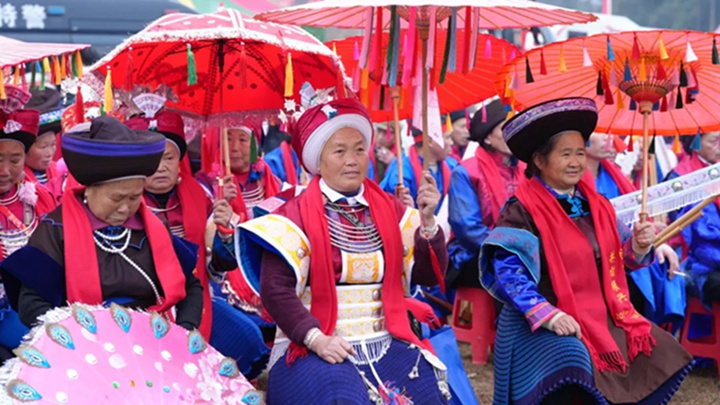 惠水萬人共赴“藏滂哈”節 。