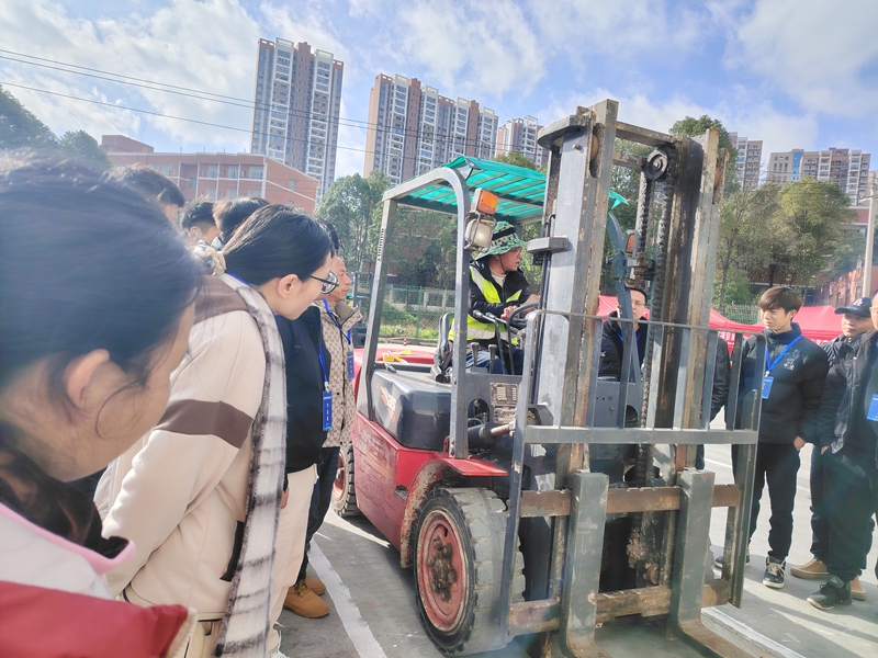 龍里技能培訓出“實招” .jpg