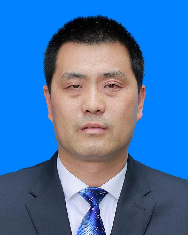 區委書記王金源