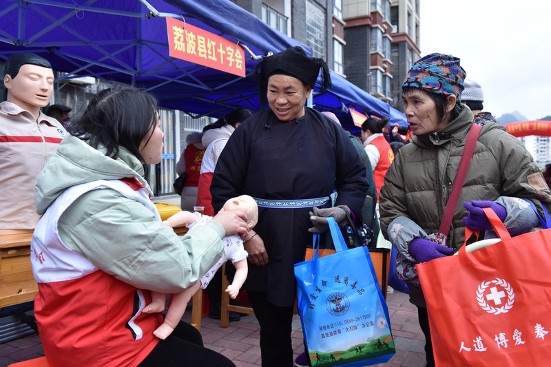 急救技能教學。