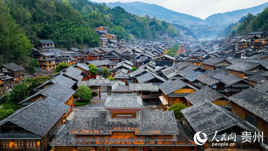 航拍肇興侗寨。人民網記者 涂敏攝