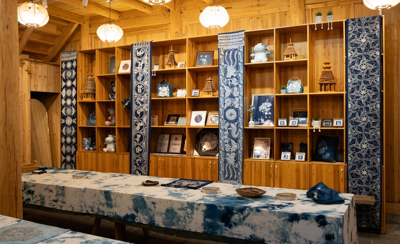 侗鄉特色產業基地內景。姚晶權攝