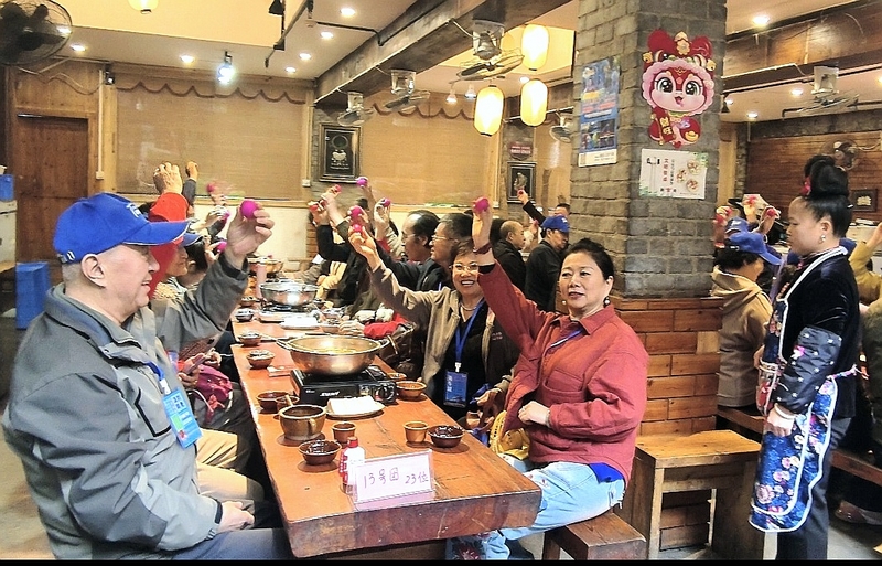 山東夕陽紅旅游團貴州之行。