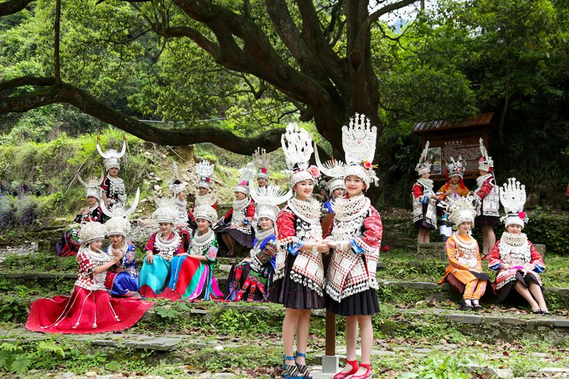 苗族姊妹節。