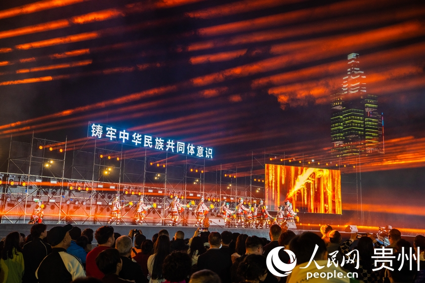 2025年民族大聯歡·春游活動舉行。人民網 陽茜攝