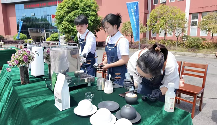 2025貴州省“人才日”銅仁市系列活動暨全市第二屆職業技能人才大賽即將啟幕。