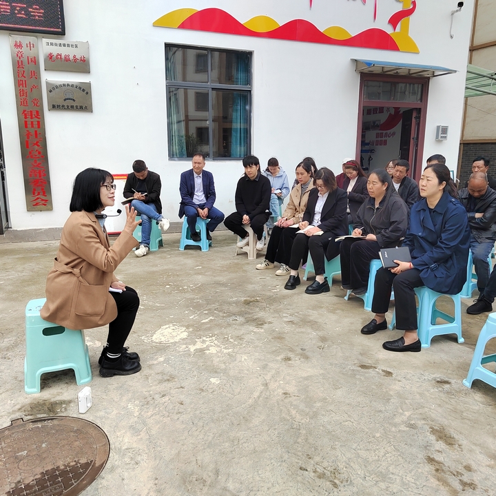 在赫章縣漢陽街道宣講現場 王俊 攝.jpg