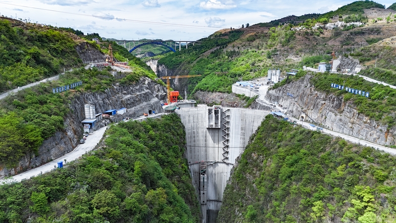 凹水河水庫的建設現場。