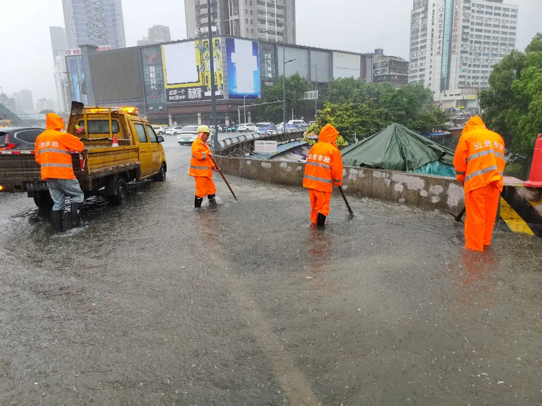 搶險現場。