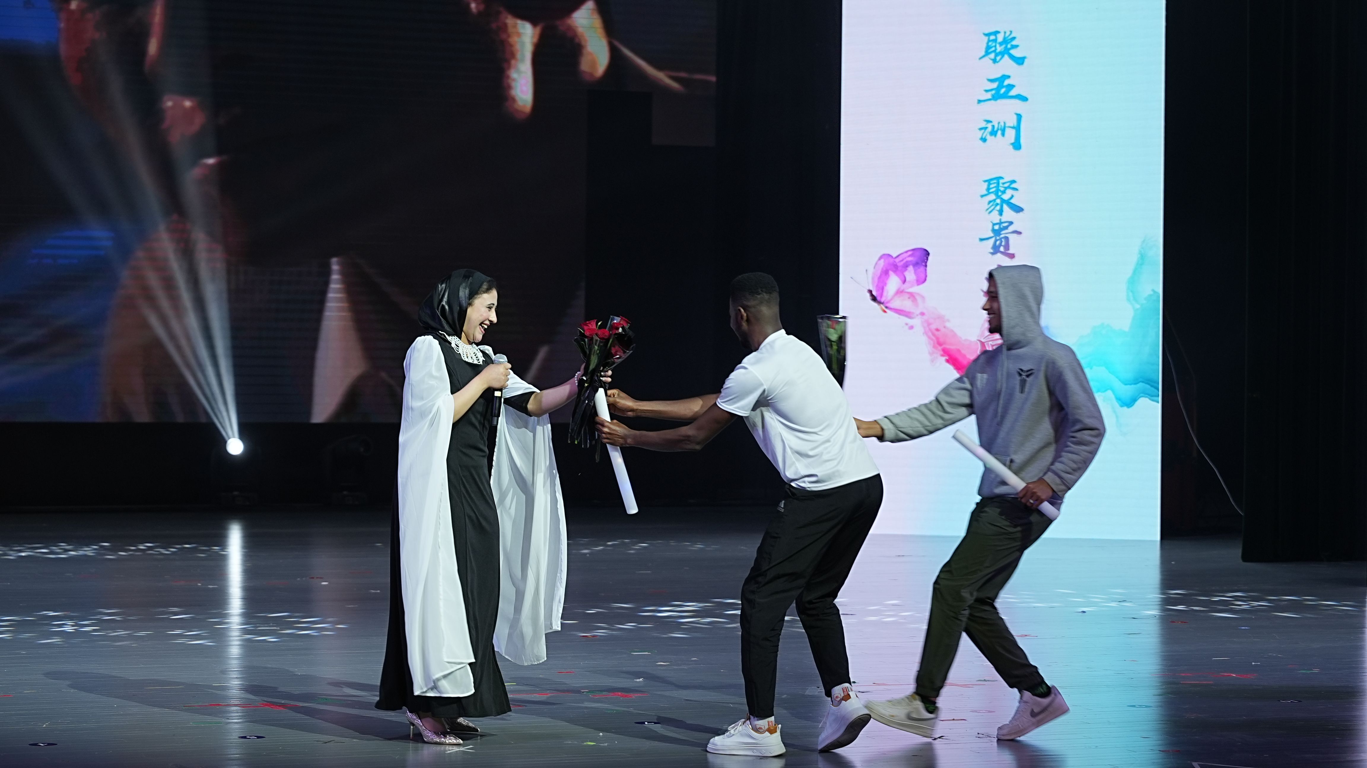 留學生演出。圖片由貴州大學提供