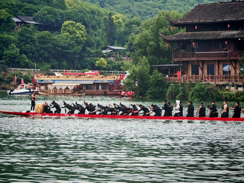 大明邊城龍舟賽訓練場景。龍春霞攝