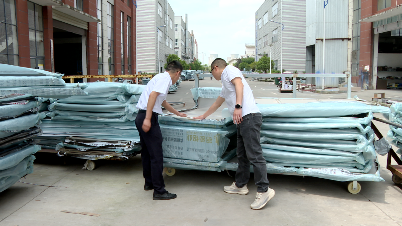 圖為普定工業園鋁產業園車間。