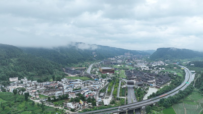 云?;\罩下的景區景點。