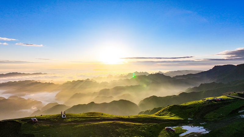 阿西里西大草原云海日出景觀。