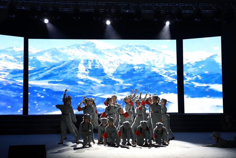 大中小思政一體化基地授牌儀式暨音樂舞蹈學院2025屆畢業生音樂會。