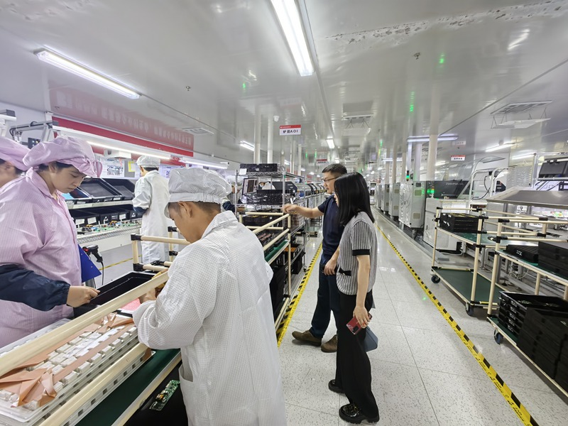 圖為該公司新上線生產線工作場景。