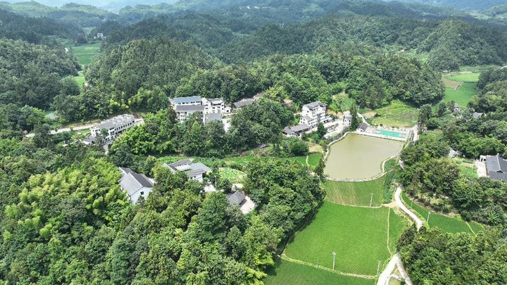 寬闊紅河村航拍 李前勇攝