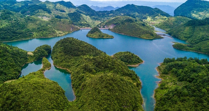 山海攜手育桃李 珠海組團式幫扶助力貴州務川教育醫療蝶變。