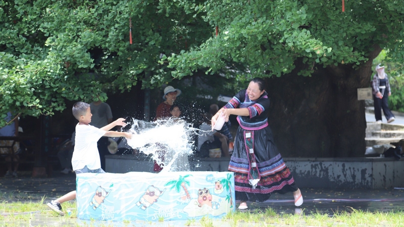 潑水節活動現場。吳竹彧攝