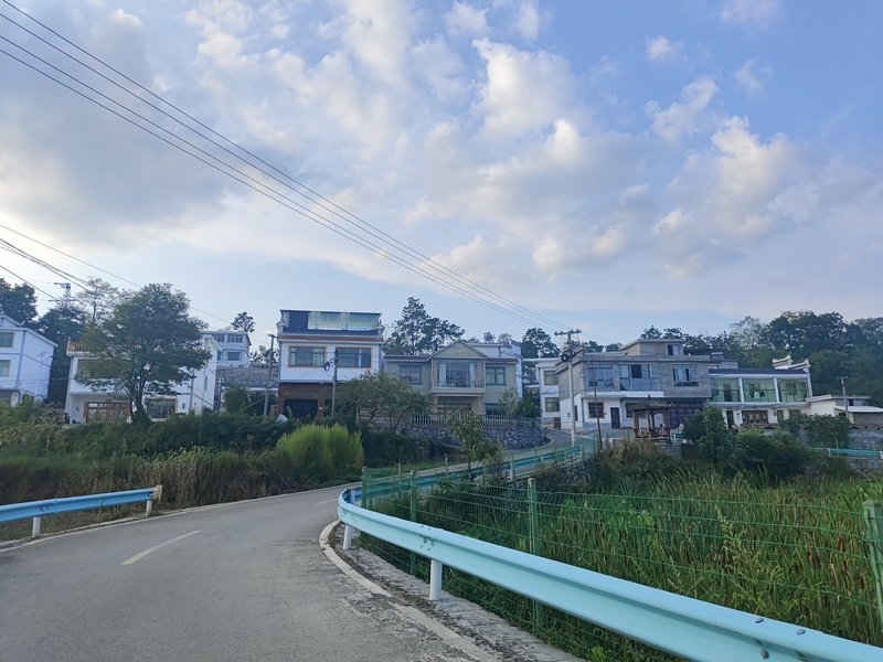 久長街道一角。