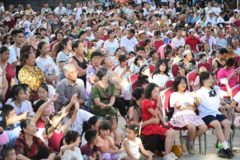 西秀區2025年避暑旅居聯誼活動燃情啟幕 。