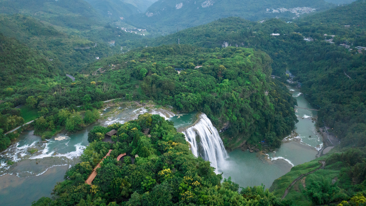 行進中國 ｜ 夜游黃果樹：夢幻山水間 西游奇妙夜