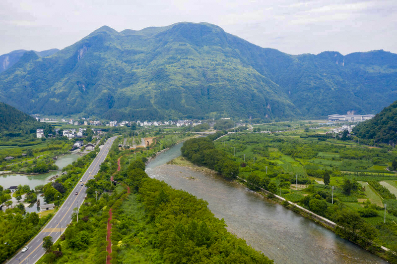 銅仁市江口縣太平河。潘希來攝