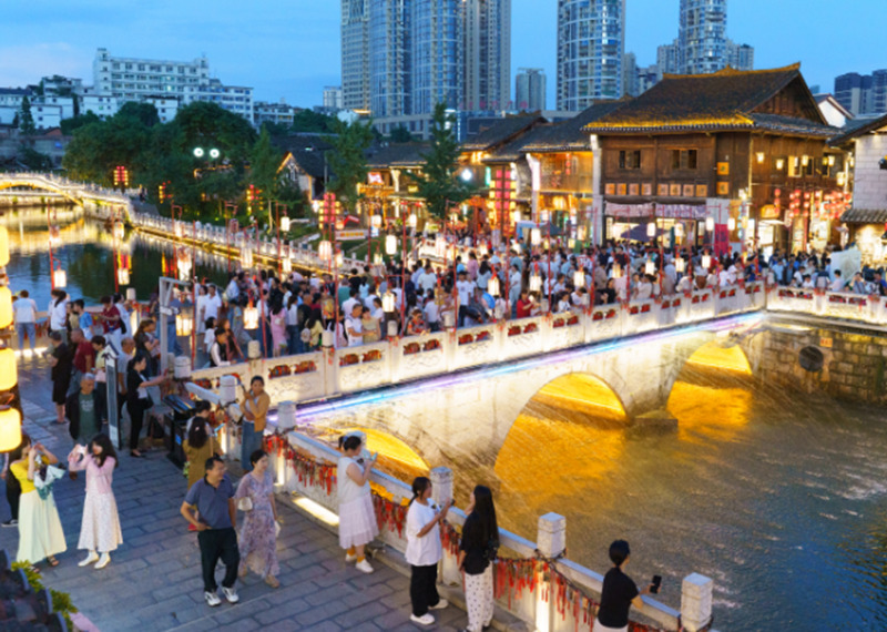 貴州西秀“文明風”吹旺“煙火氣” 。