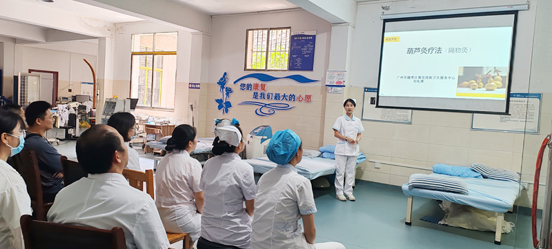 劉禮萍開展葫蘆灸療法培訓。
