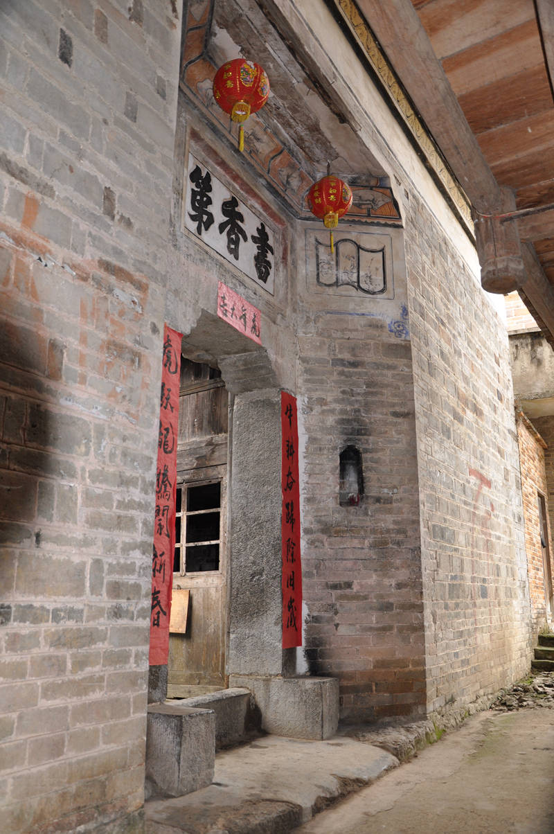 邦寨民居門樓。歐陽克儉攝