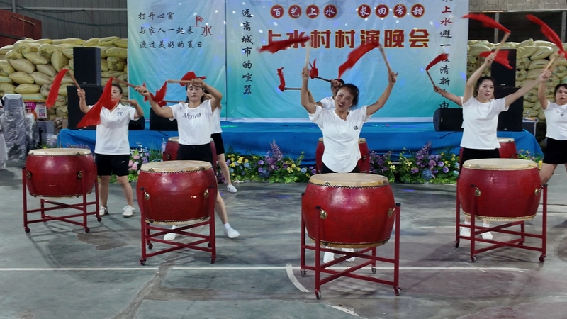 上水村“村晚”現場。吳秋芋攝