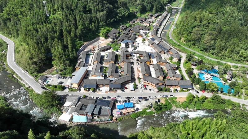 松桃苗族自治縣烏羅鎮桃花源景區。