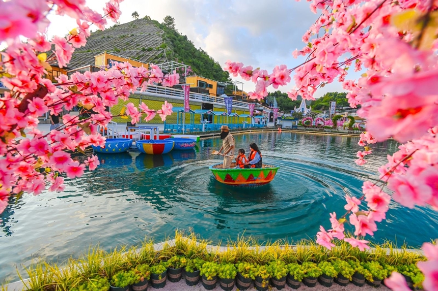 清鎮市侏羅紀恐龍小鎮。