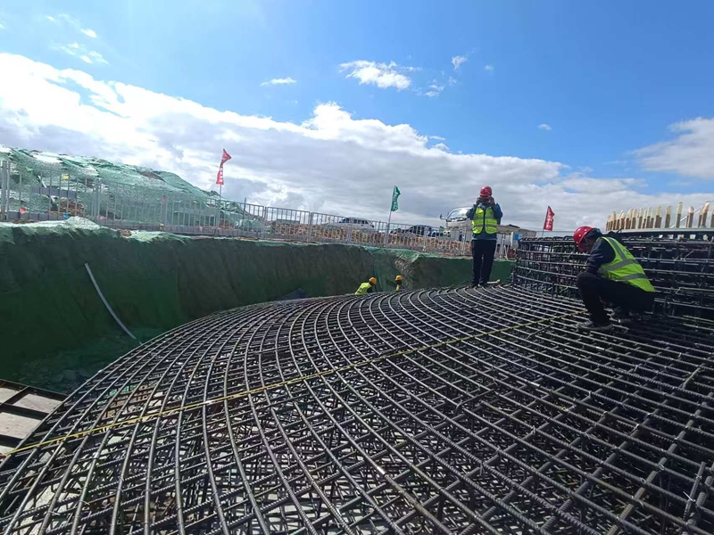 1 圖為該企業承接的新能源項目施工現場。.jpg