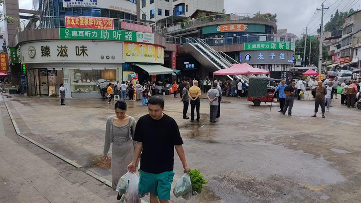 圖為糾治后秩序井然有序。