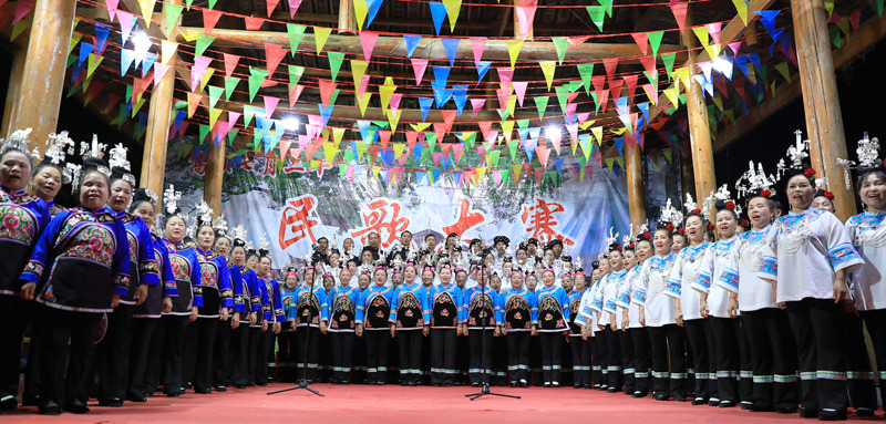 劍河縣高壩村趕歌節侗歌賽活動現場。聶晶梅攝