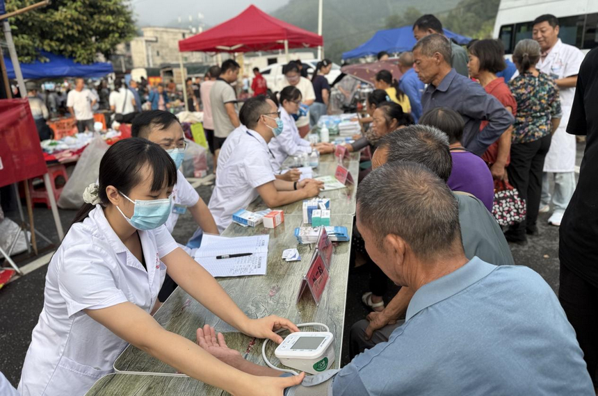 貴州碧江：優質醫療服務送到群眾“家門口”。