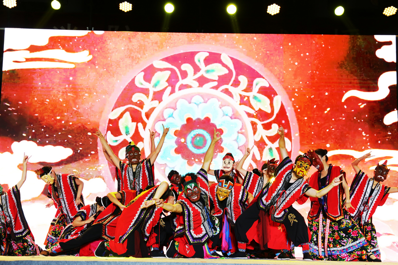 開場舞蹈《儺舞》表演。