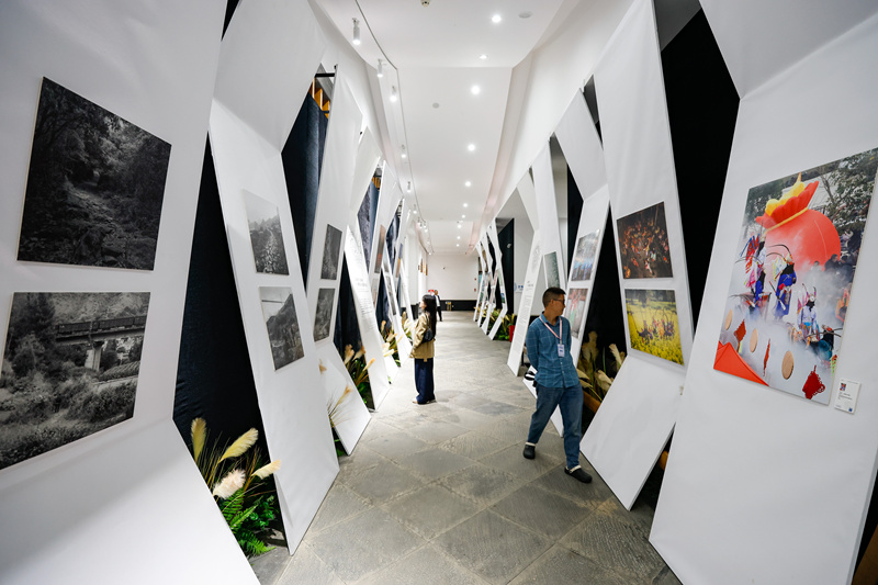 攝影展現場。瞿宏倫攝