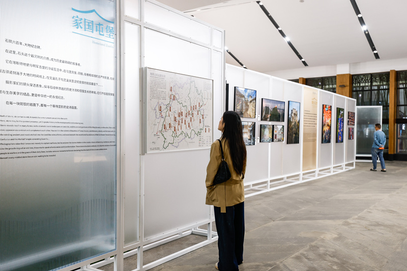 攝影展現場。瞿宏倫攝