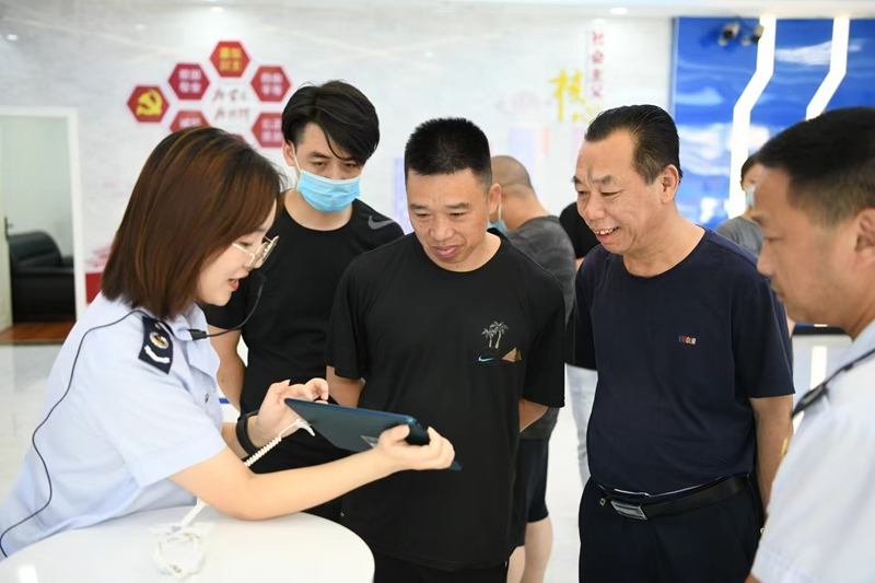 1 王菁：創新改革優服務 巾幗意志展擔當.jpg