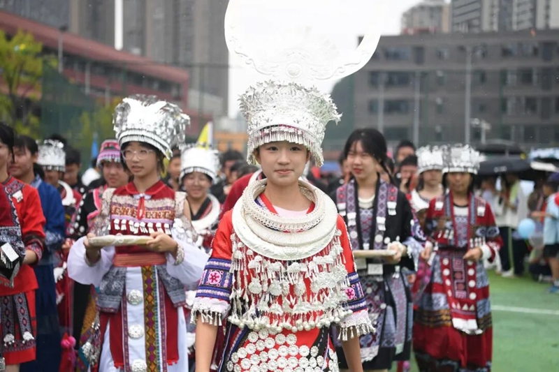 9月29日，貴陽市第十八中學第四十五屆體育藝術節開幕式入場式現場。