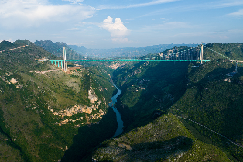 航拍 “橫豎”都是世界第一的花江峽谷大橋。