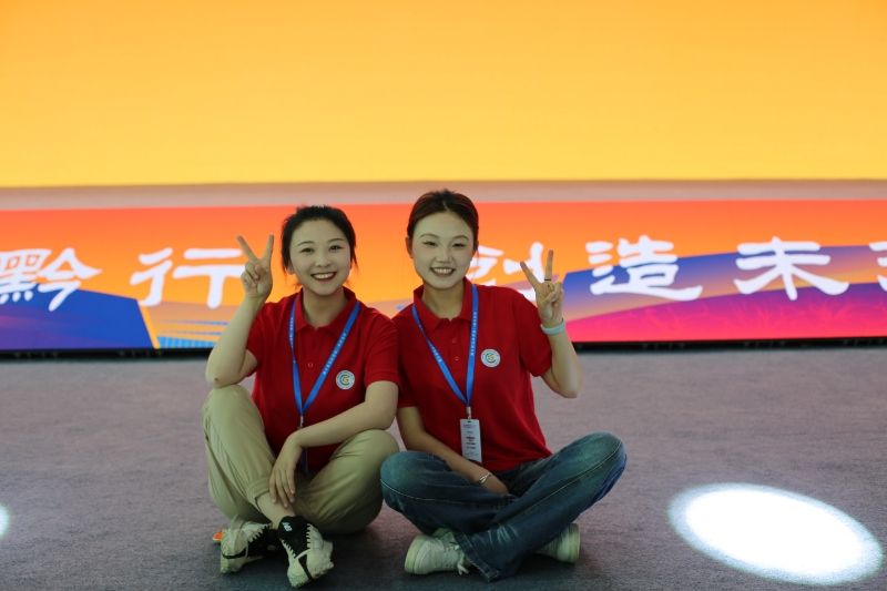 4.旅游管理系師生二人在貴州省第二屆職業技能大賽上均獲金牌。