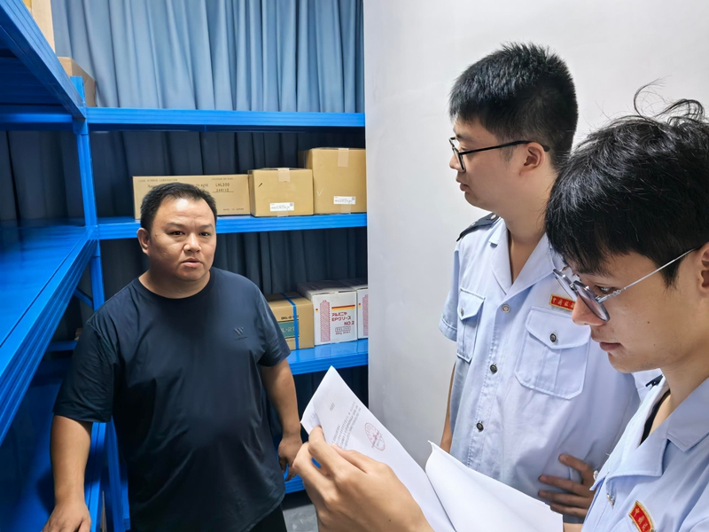 “勻稅管家”到成品油經銷新辦企業進行走訪。