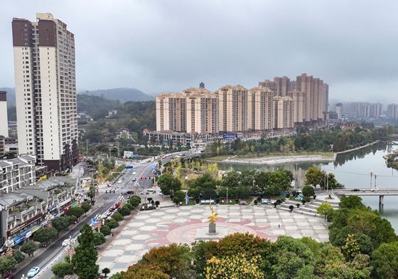 近年來，天柱縣以新型城鎮化建設為抓手，聚焦住房保障、環境優化，大力推進城市更新行動……【詳細】