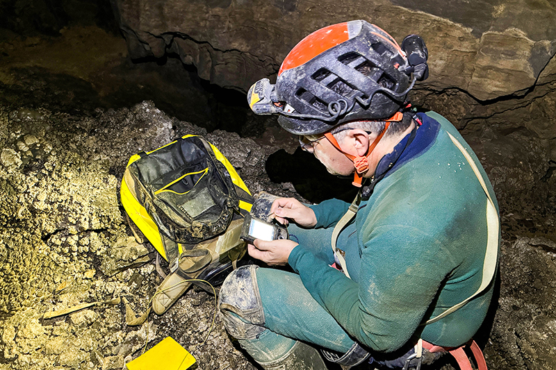 專家科考途中。