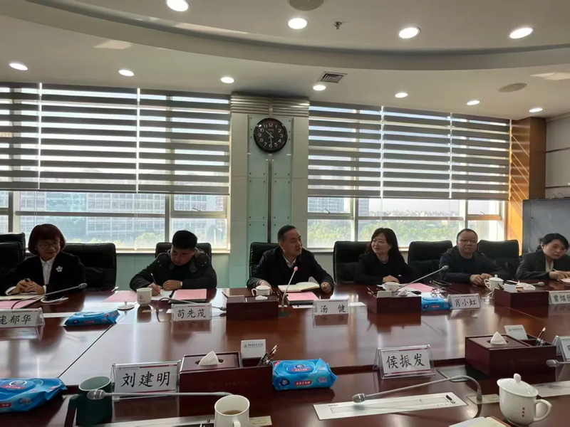 座談會現場。